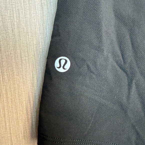 Lululemon women License to Train High-Rise Short 4" black size 6 - Picture 6 of 9